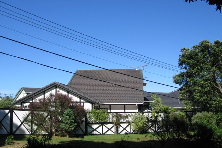 Photo of property in Erskine Mews, 1/30 Avon Street, Island Bay, Wellington, 6023