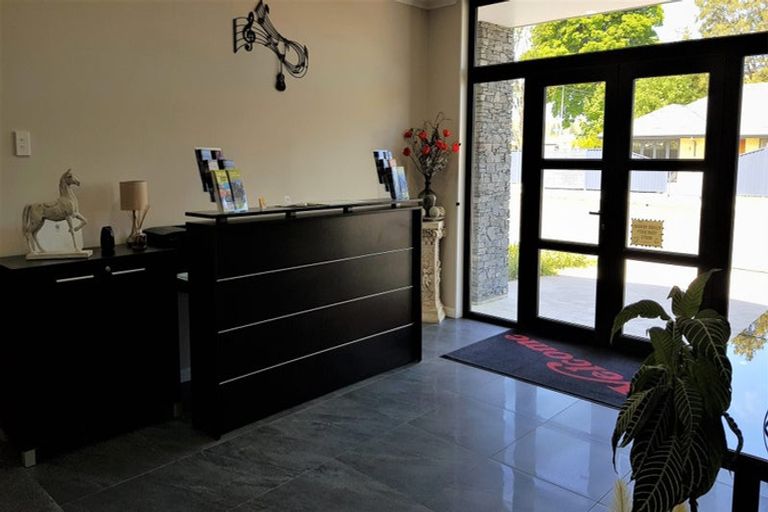 Photo of property in 71 Hokonui Drive, Gore, 9710