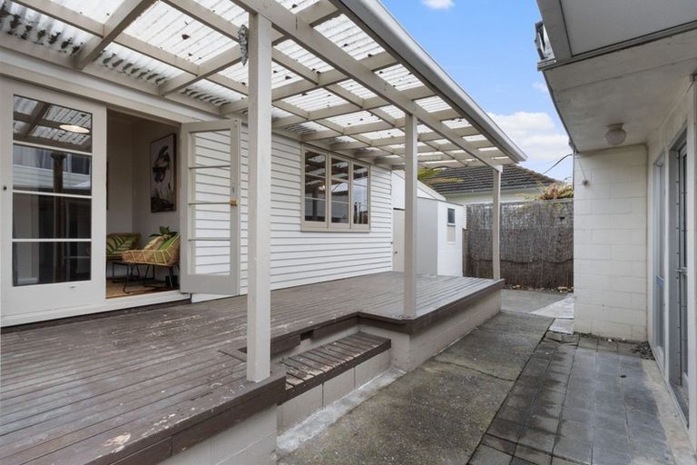 Photo of property in 84 Latham Street, Marewa, Napier, 4110