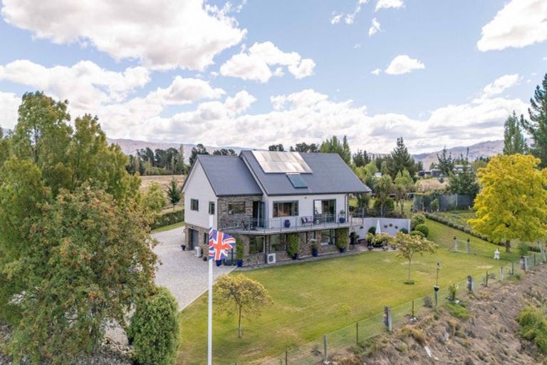 Photo of property in 233 Letts Gully Road, Letts Gully, Alexandra, 9393