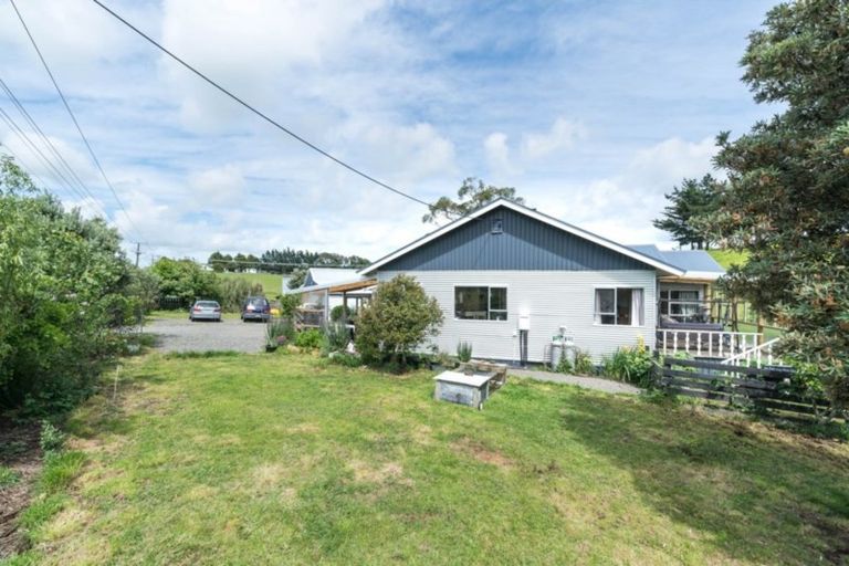 Photo of property in 187 Cemetery Road, Sanson, Palmerston North, 4479