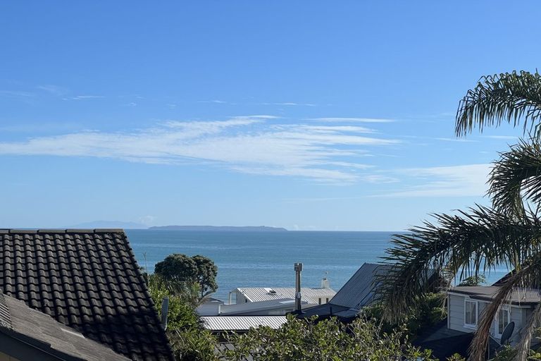 Photo of property in 11 Muritai Road, Milford, Auckland, 0620