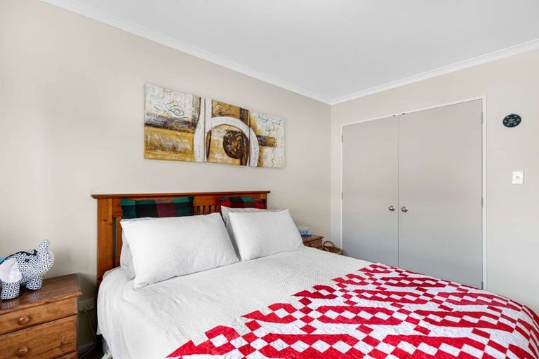 Photo of property in 3 Russell Street, Marton, 4710