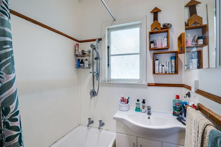 Photo of property in 2/33 Nuffield Avenue, Marewa, Napier, 4110