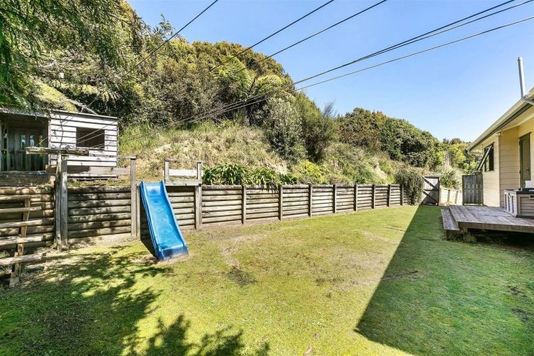 Photo of property in 18c Rose Street, Ranui, Porirua, 5024