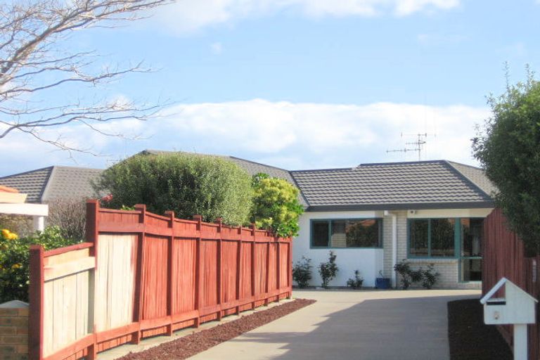 Photo of property in 5 Azalea Dell, Mount Maunganui, 3116