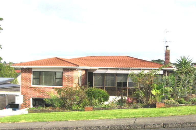 Photo of property in 45 Woodford Avenue, Henderson, Auckland, 0610