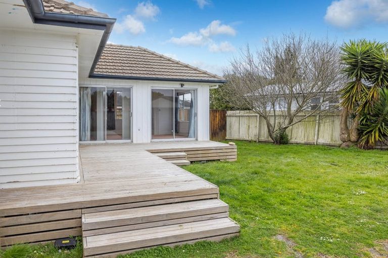 Photo of property in 8 Lee Place, Bader, Hamilton, 3206