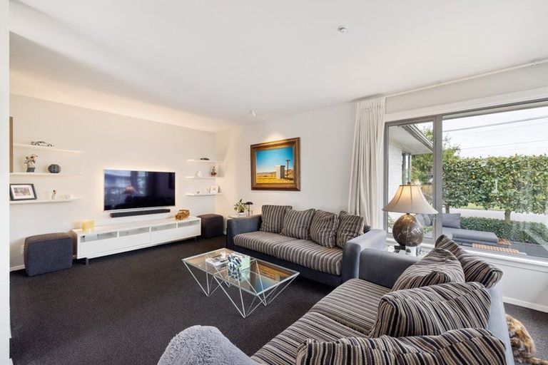 Photo of property in 10 Reynolds Avenue, Bishopdale, Christchurch, 8053