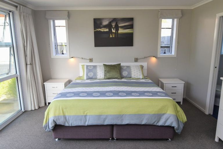 Photo of property in 25 Admiralty Place, Waikawa, Picton, 7220