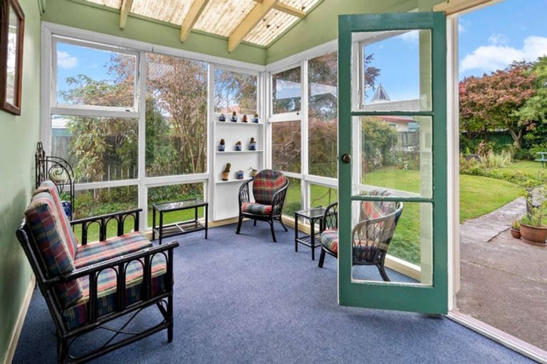 Photo of property in 10 Corlett Street, Utuhina, Rotorua, 3015