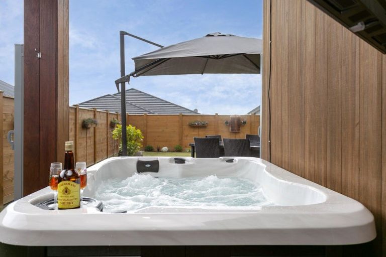 Photo of property in 67 Harakeke Drive, Wharewaka, Taupo, 3330