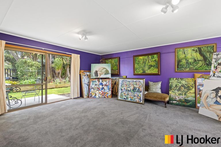Photo of property in Glenbrook Beach Road, Glenbrook, 2681
