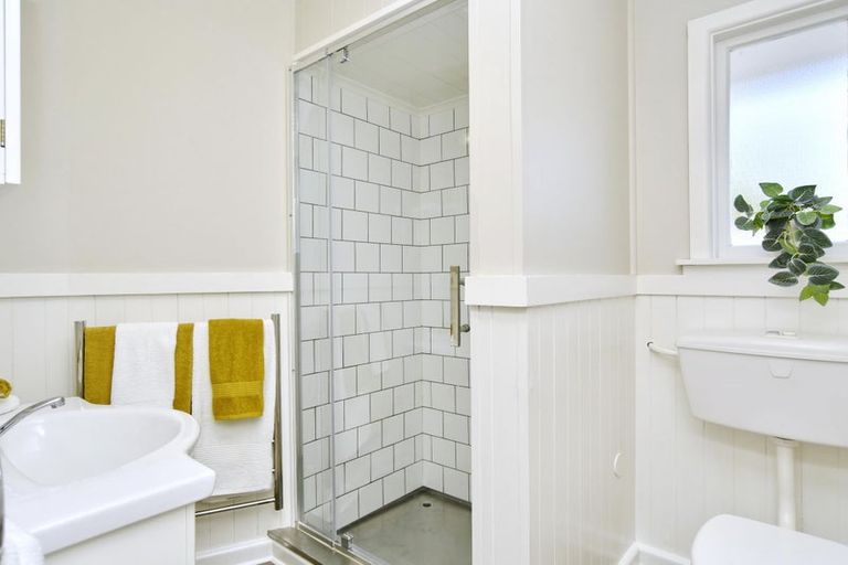 Photo of property in 910 Avonside Drive, Avondale, Christchurch, 8061