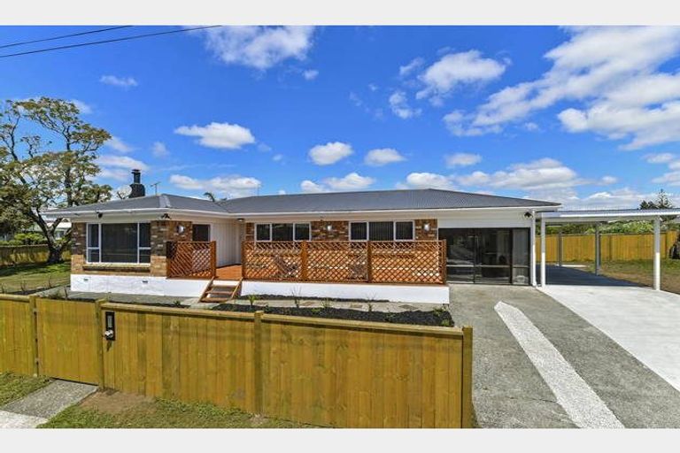Photo of property in 1 Royal Arch Place, Rosehill, Papakura, 2113
