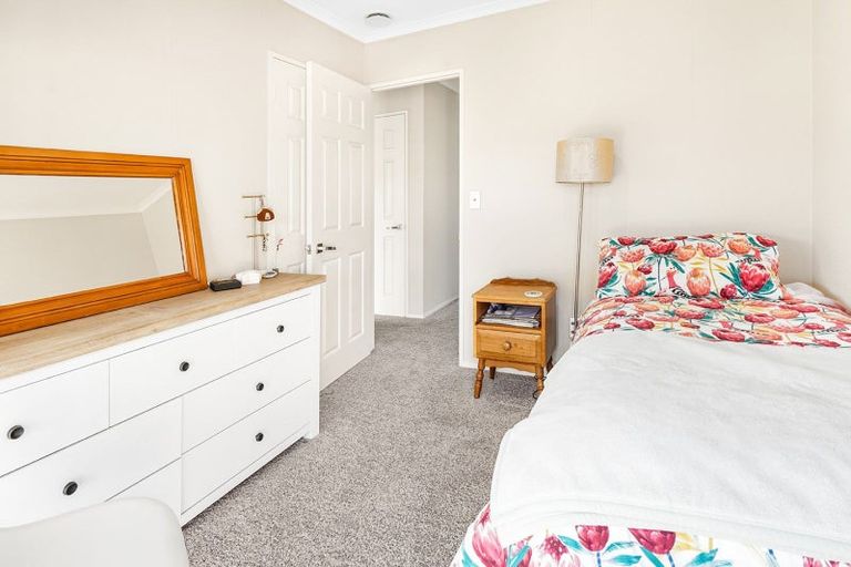 Photo of property in 36 Pointon Glade, Grandview Heights, Hamilton, 3200