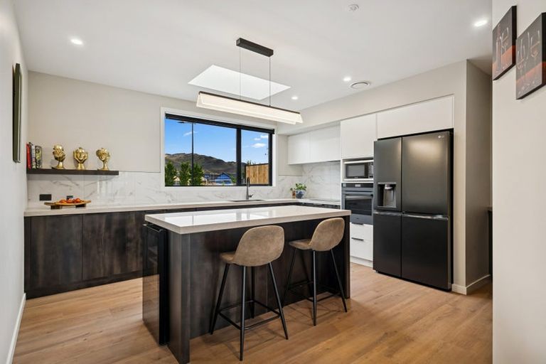 Photo of property in 93 Magnum Drive, Cromwell, 9310