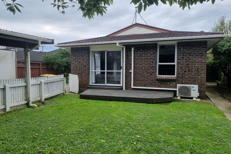 Photo of property in 2/156 Knights Road, Hutt Central, Lower Hutt, 5011