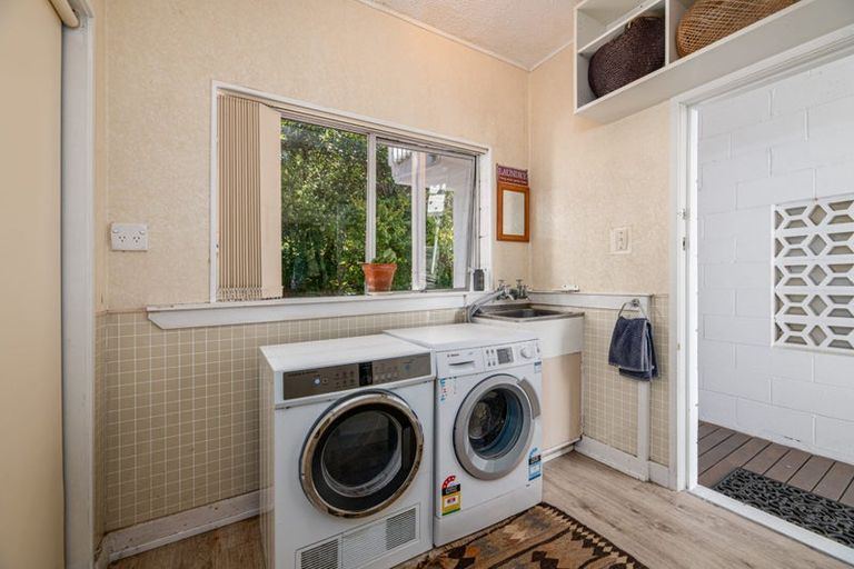 Photo of property in 318 Huia Road, Titirangi, Auckland, 0604