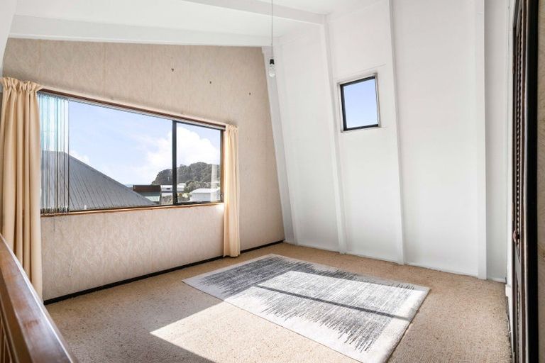 Photo of property in 104 Titiro Place, Onemana, Whangamata, 3691