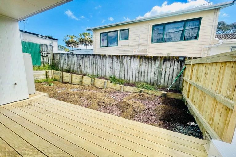 Photo of property in 9d Rountree Place, Conifer Grove, Takanini, 2112