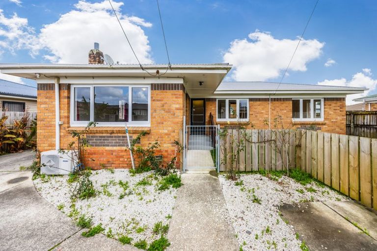 Photo of property in 33 Rollerson Street, Papakura, 2110