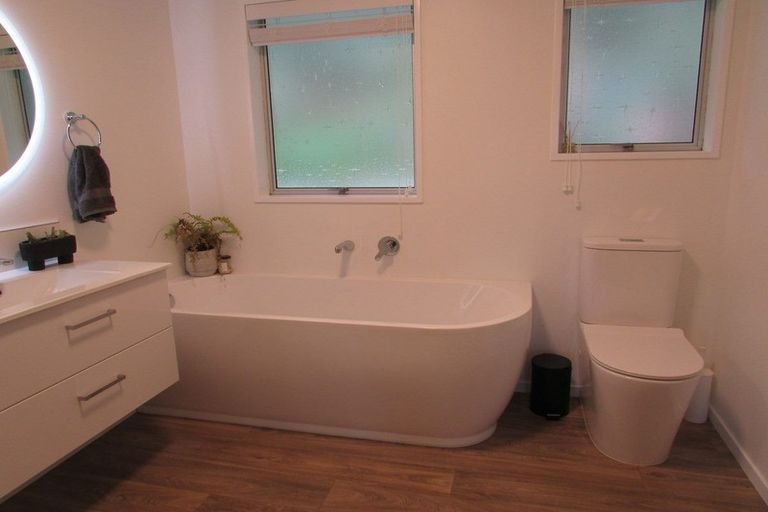 Photo of property in 2/26 Voelas Road, Lyttelton, 8082