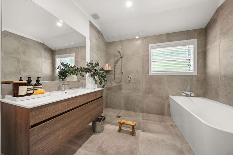 Photo of property in 11 Mcdonald Way, Lansdowne, Masterton, 5810