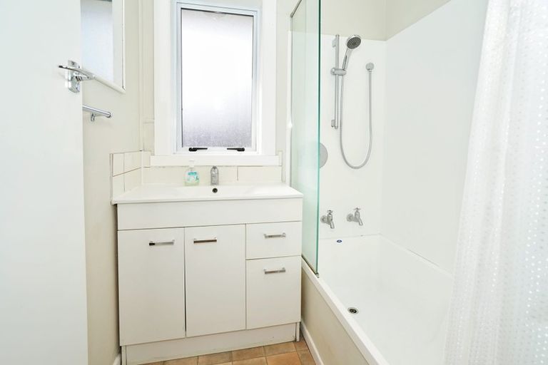 Photo of property in 7b May Street, Hamilton East, Hamilton, 3216