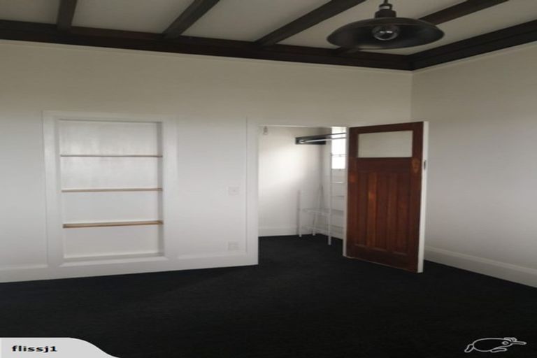 Photo of property in 38 Cameron Road, Bluff Hill, Napier, 4110