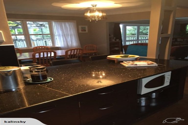 Photo of property in 3 Shanley Crescent, Waiuku, 2123