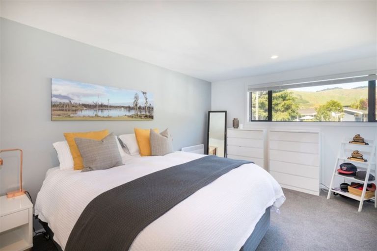 Photo of property in 2 Gunns Crescent, Cashmere, Christchurch, 8022