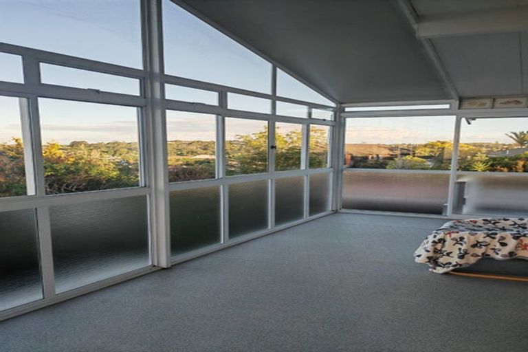 Photo of property in 110 Glamorgan Drive, Torbay, Auckland, 0630