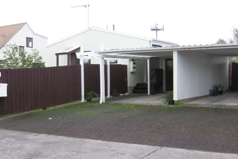 Photo of property in 5 Rosemary Lane, Manurewa, Auckland, 2102