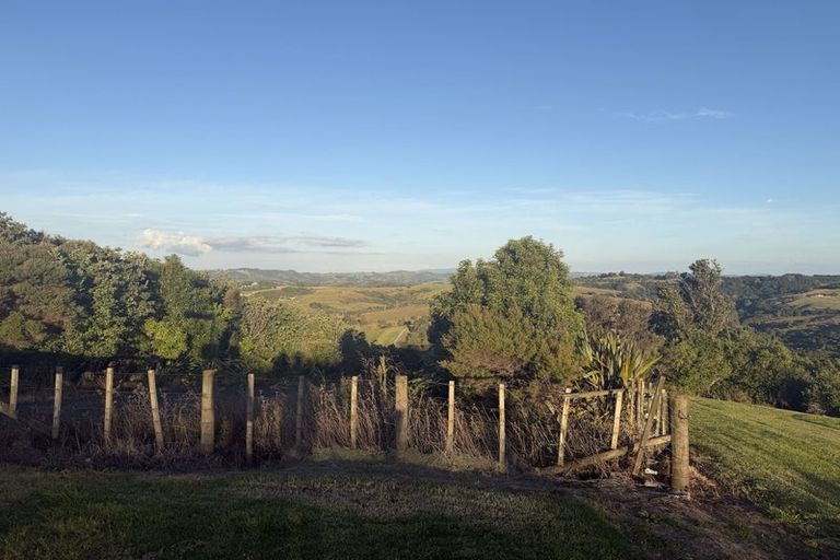 Photo of property in 102 Griggs Road, East Tamaki Heights, Auckland, 2016
