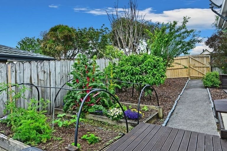 Photo of property in 1/1 Broadview Place, Howick, Auckland, 2014