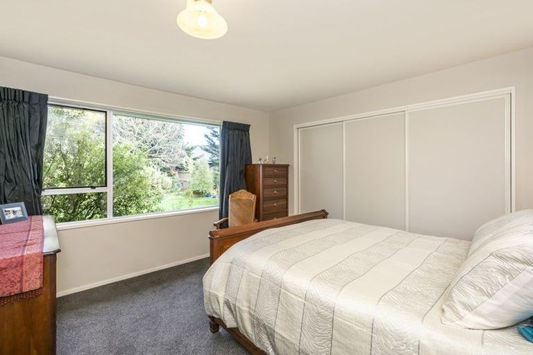 Photo of property in 22 Torlesse Crescent, Darfield, 7510