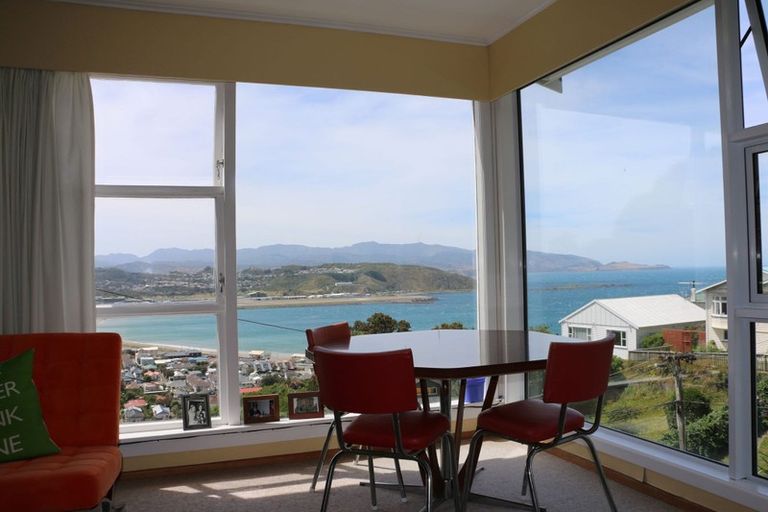 Photo of property in 11 Carlton Street, Melrose, Wellington, 6023