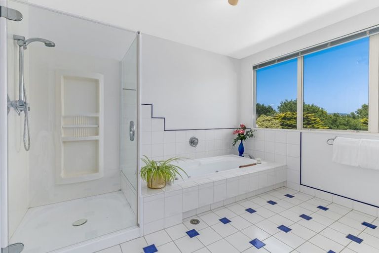 Photo of property in Lochlands, 377 Grays Road, Pauatahanui, Porirua, 5381
