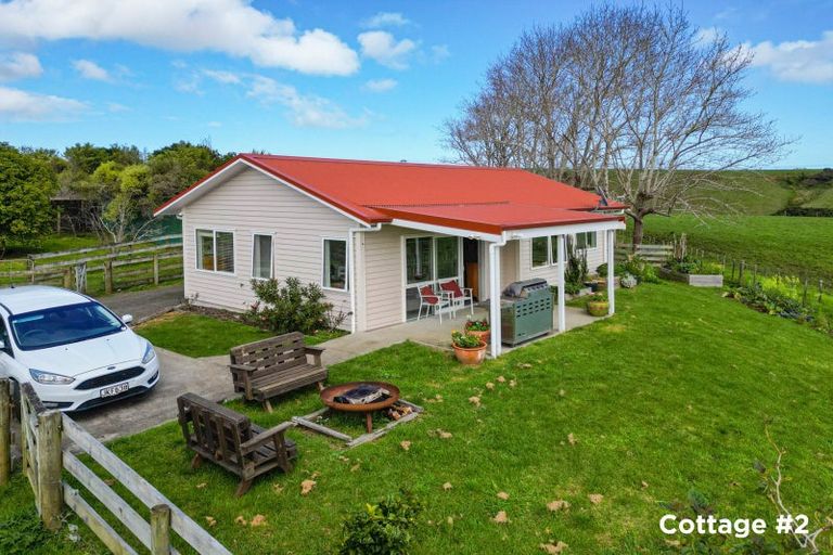 Photo of property in 76 Muriwai Road, Muriwai, 0881