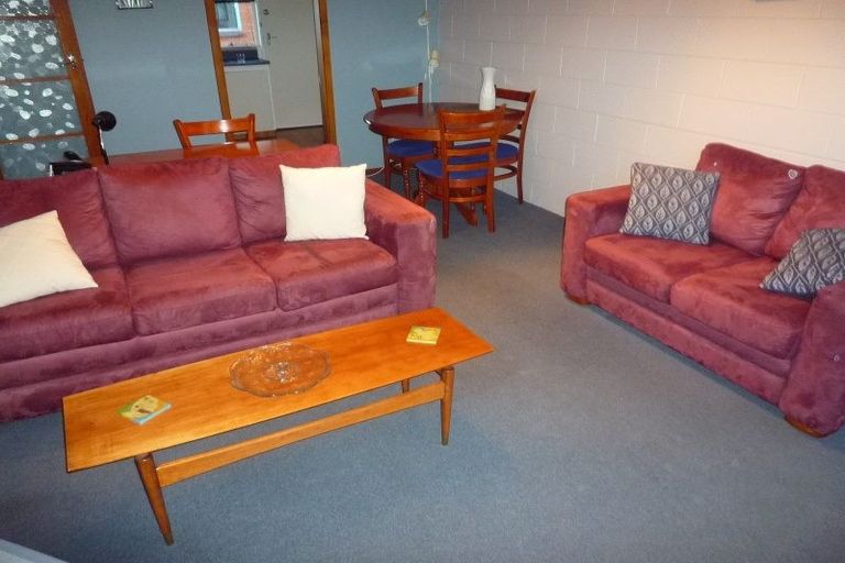 Photo of property in 1/120 London Street, Dunedin Central, Dunedin, 9016