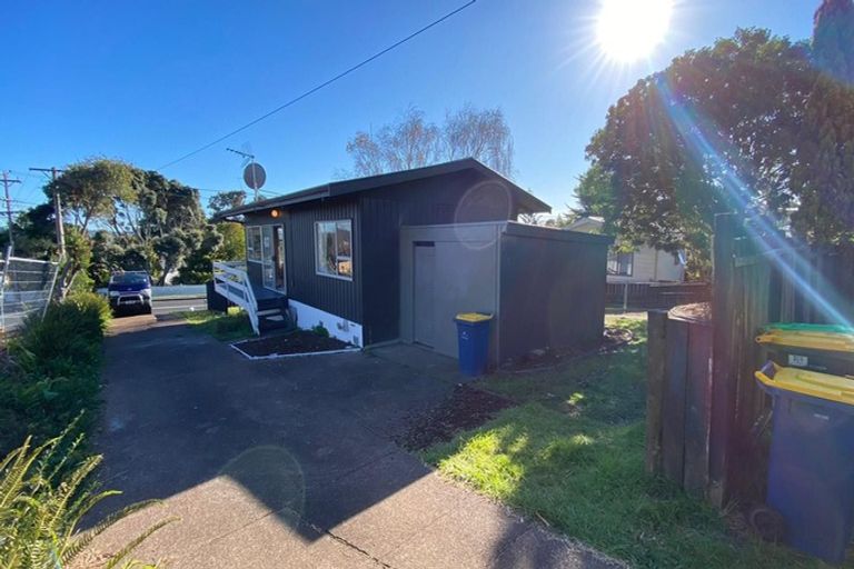 Photo of property in 2/31 Lavelle Road, Henderson, Auckland, 0612