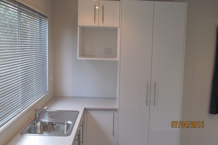 Photo of property in 2/17 Fitzherbert, Alicetown, Lower Hutt, 5010