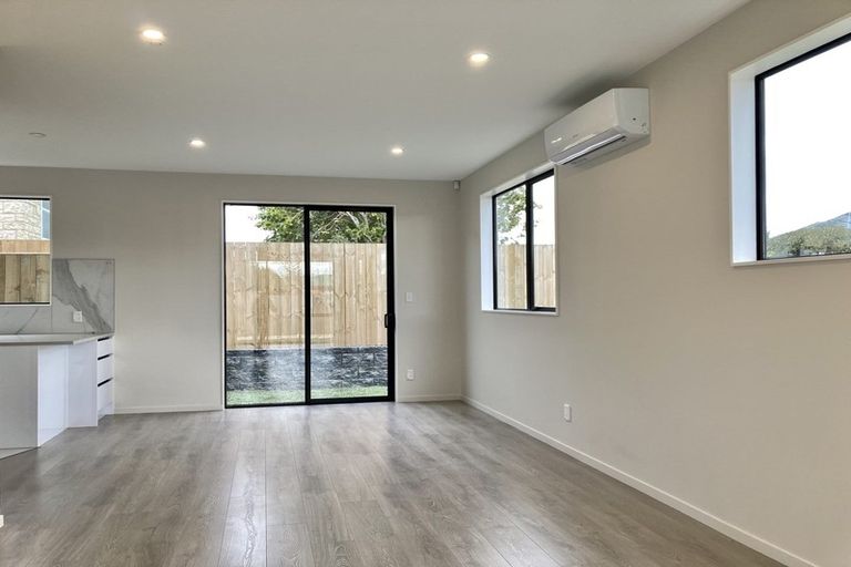 Photo of property in 15a Garelja Road, Henderson, Auckland, 0612
