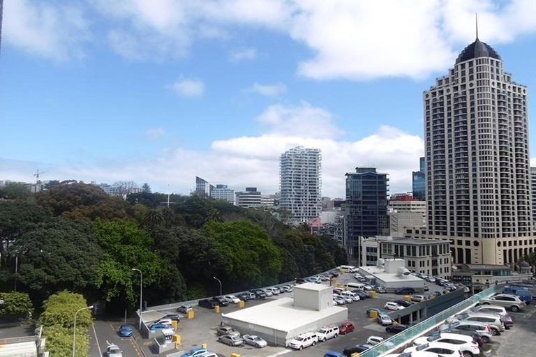 Photo of property in Waldorf Bankside Apartments, 4e/8 Bankside Street, Auckland Central, Auckland, 1010
