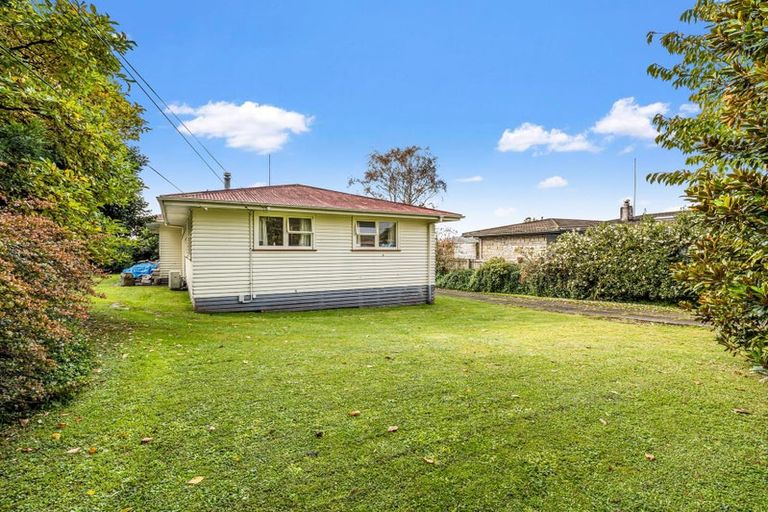 Photo of property in 27 Island View Road, Western Heights, Rotorua, 3015