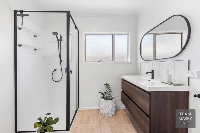 Photo of property in 42b Trentham Road, Papakura, 2110