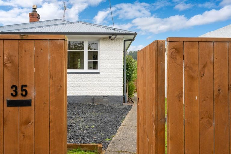 Photo of property in 35 Bradford Street, Bradford, Dunedin, 9011