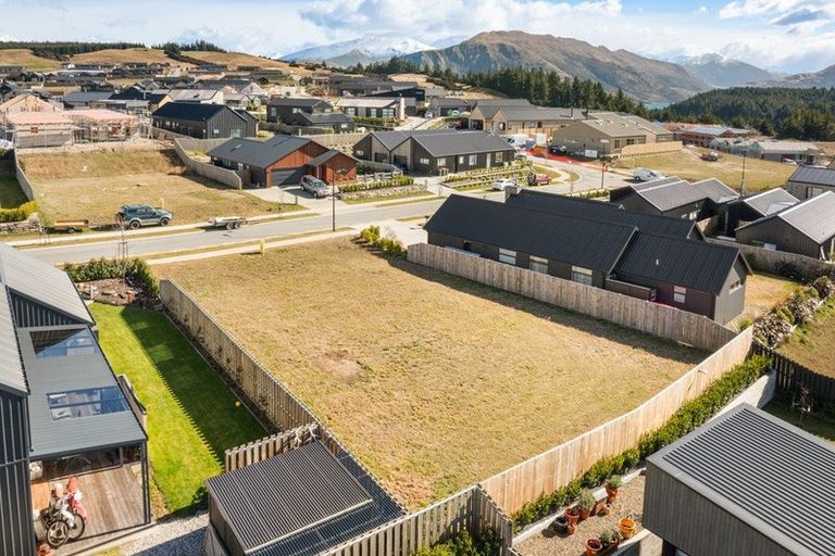 Photo of property in Northlake, 14 Linnburn Road, Wanaka, 9305