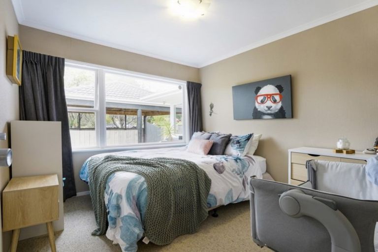 Photo of property in 18 La Perouse Street, Botany Downs, Auckland, 2010